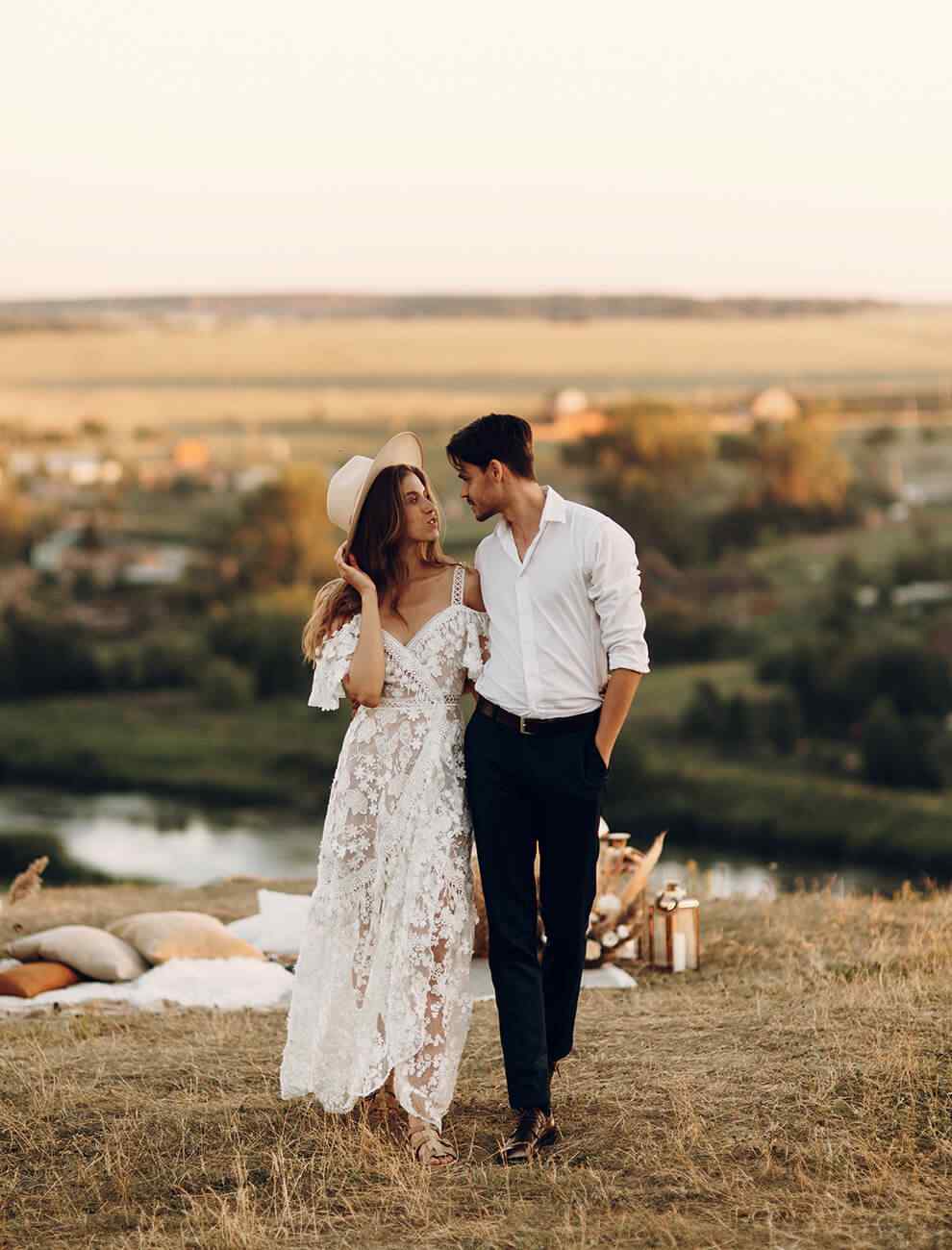 https://kismett.co/wp-content/uploads/2020/10/home_02_image_01.jpg